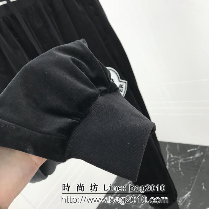 MONCLER蒙口 專櫃品質 18F/W秋冬新款 絲絨衛褲 真絲天鵝絨面料 腰頭包邊 做工精細 ydi2111